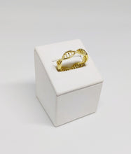 Load image into Gallery viewer, DNA Ring